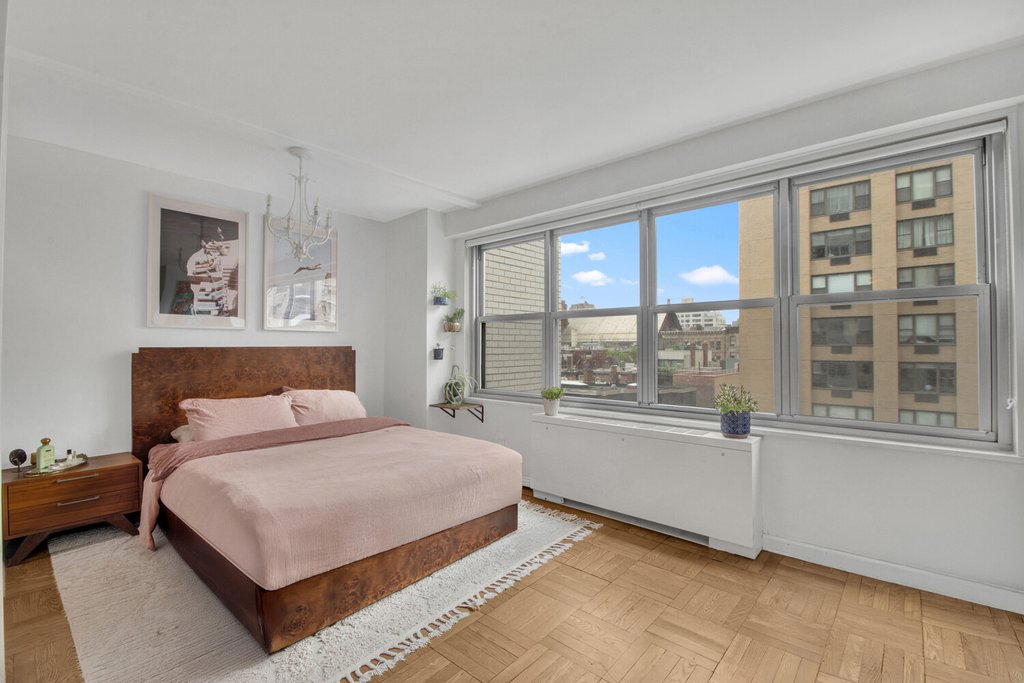 205 Third Avenue, Unit 7G photo 4