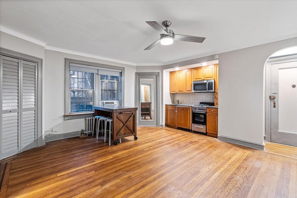 150 Burns Street, Unit 2G photo 5