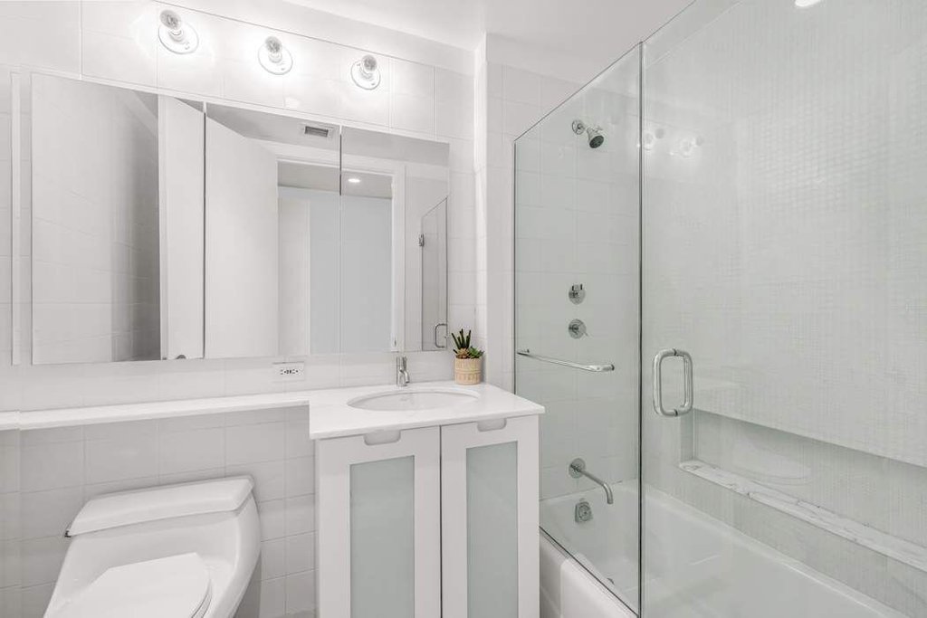 150 Nassau Street, Unit 15B photo 8