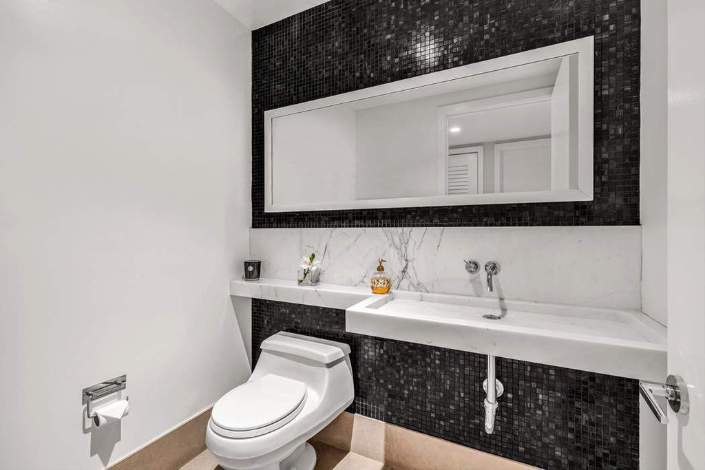 150 Nassau Street, Unit 15B photo 10