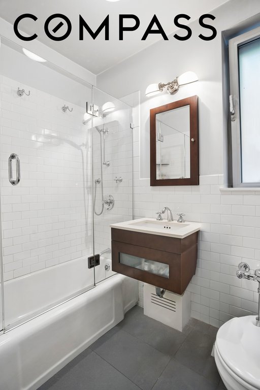 440 East 56th Street, Unit 1B photo 8