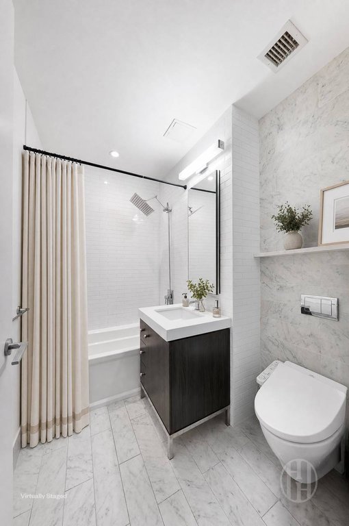 416 West 52nd Street, Unit 525 photo 4