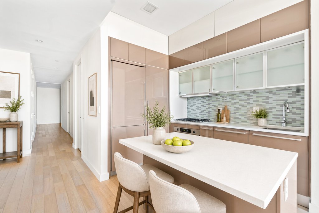 75 Wall Street, Unit 33E photo 2