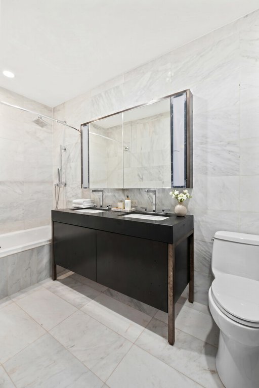 75 Wall Street, Unit 33E photo 5