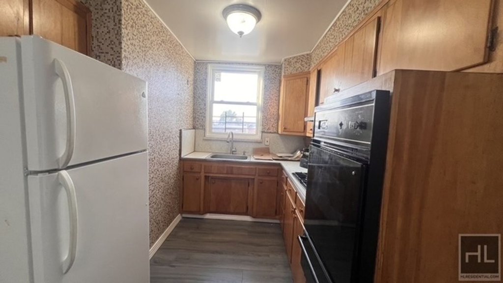 2088 Utica Avenue, Unit 2 photo 2