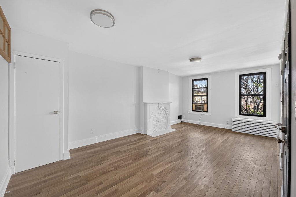 351 Smith Street, Unit 3 photo 4