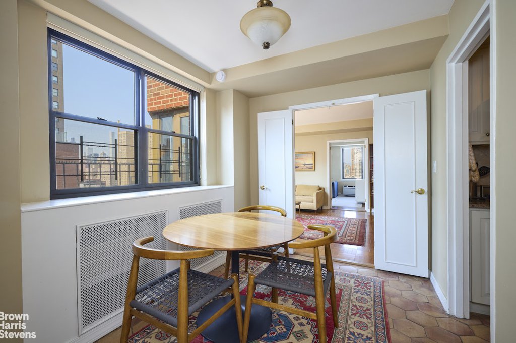 80 East End Avenue, Unit 17E photo 3