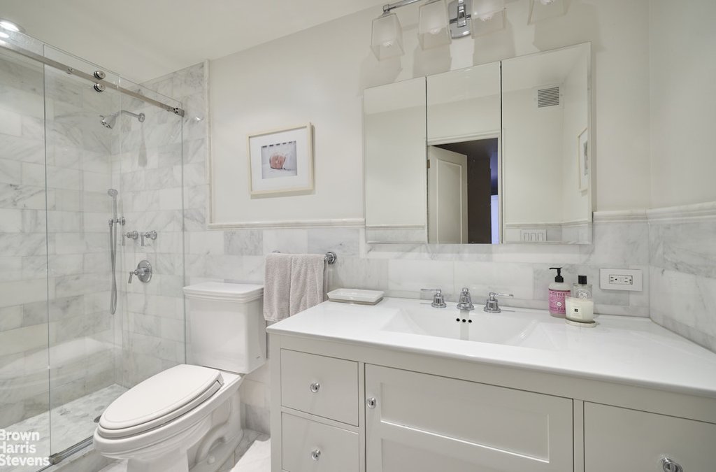 80 East End Avenue, Unit 17E photo 6