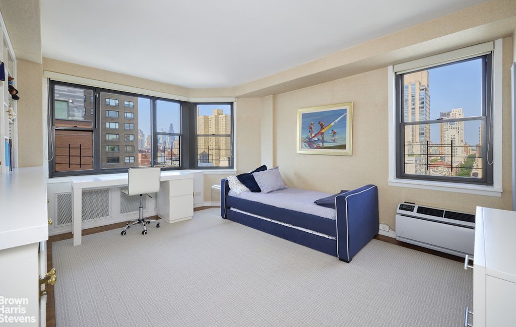 80 East End Avenue, Unit 17E photo 7