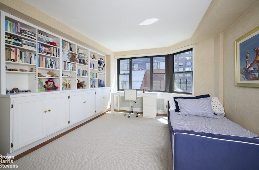 80 East End Avenue, Unit 17E photo 8