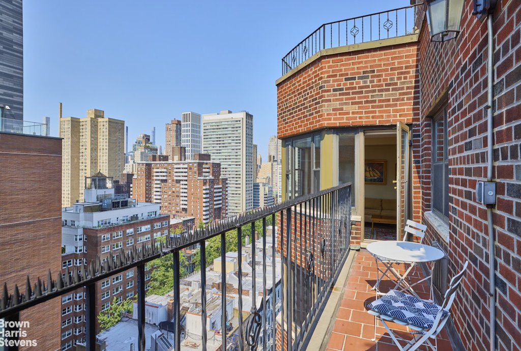 80 East End Avenue, Unit 17E photo 11