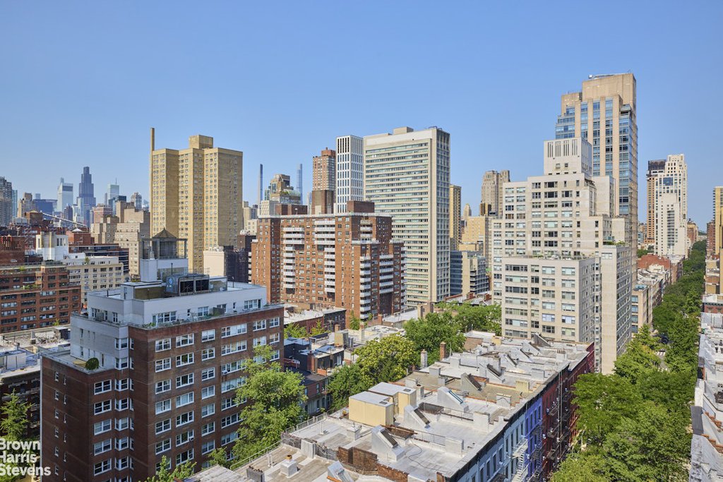 80 East End Avenue, Unit 17E photo 12
