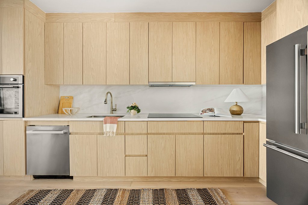 175 Huron Street, Unit 4 photo 5