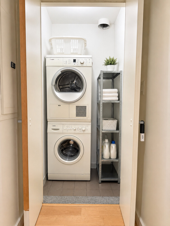 517 West 46th Street, Unit 404 photo 9