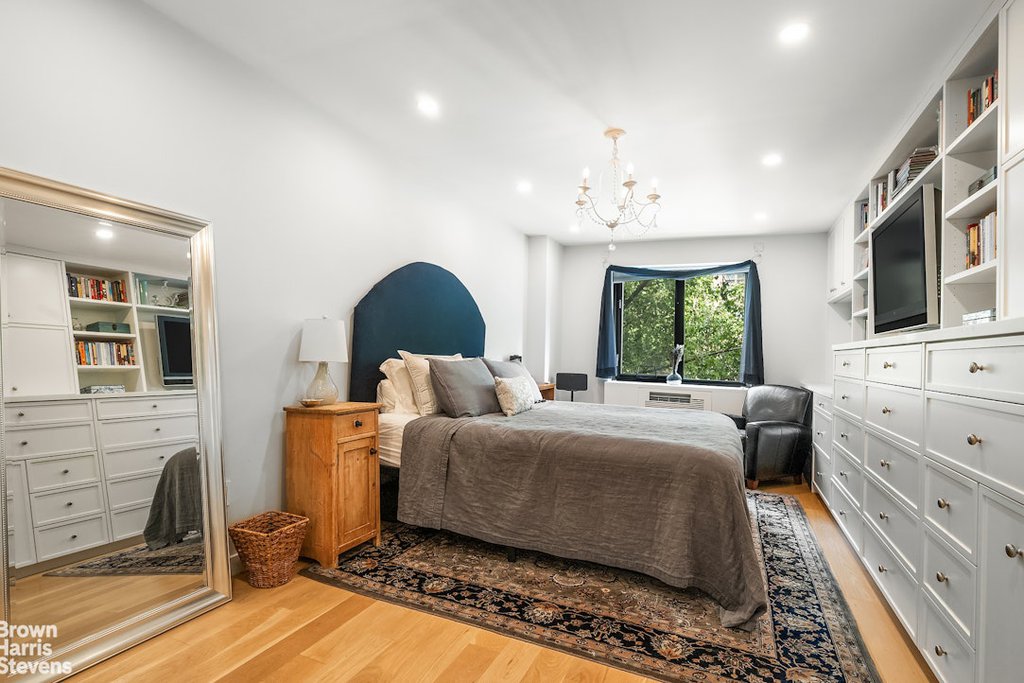 1325 Avenue Nouvelle, Unit 2K photo 7