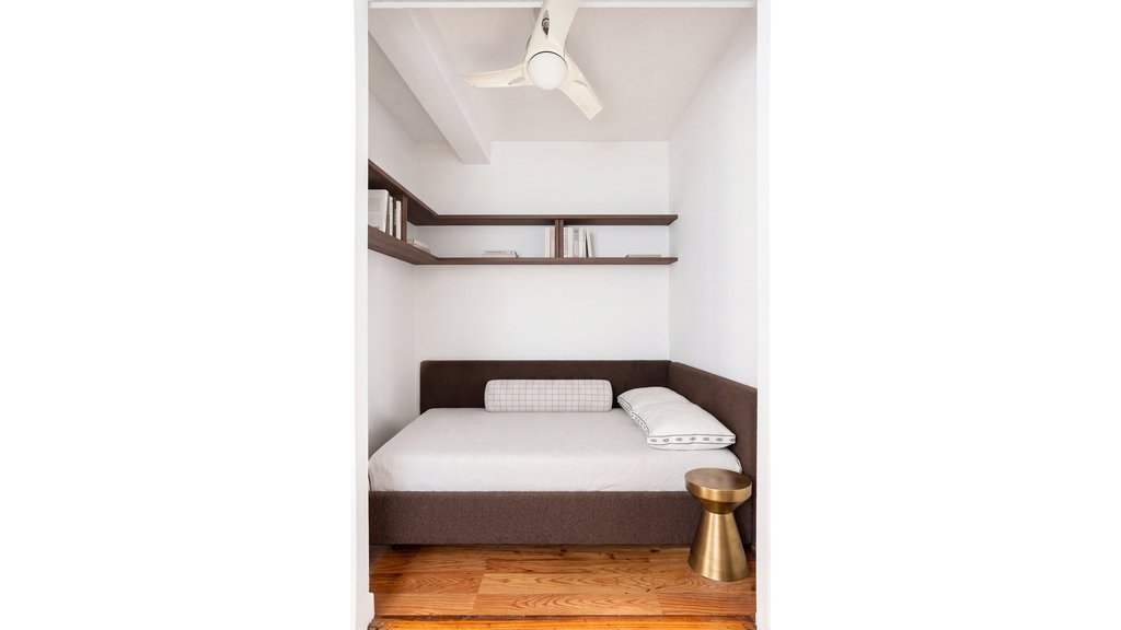 333 West 56th Street, Unit 6J photo 2
