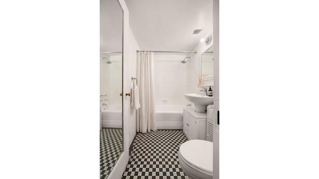350 West 57th Street, Unit 10H photo 4