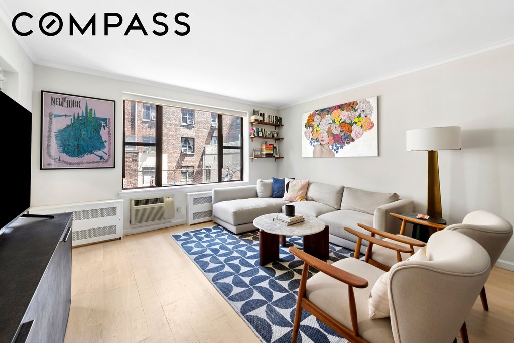 313 West 22nd Street, Unit 2A