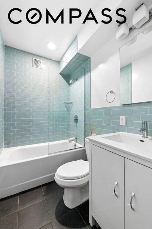 313 West 22nd Street, Unit 2A photo 7