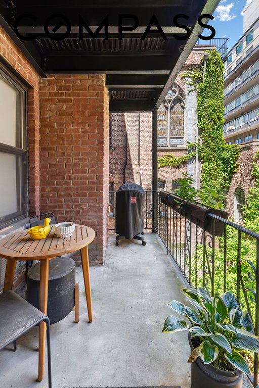 313 West 22nd Street, Unit 2A photo 9