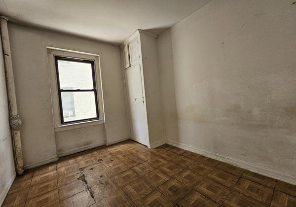 21-15 33rd Street, Unit 2C photo 4