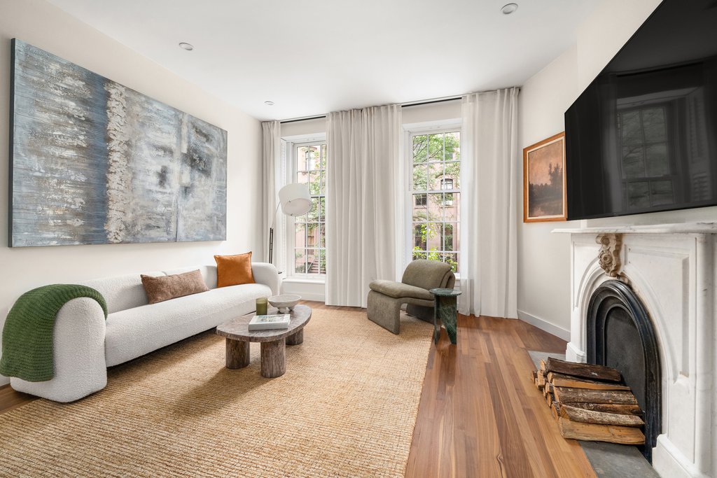 43 West 12th Street – For Rent photo 11