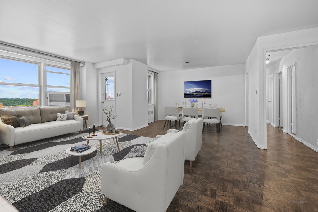 3135 Johnson avenue, Unit 11J