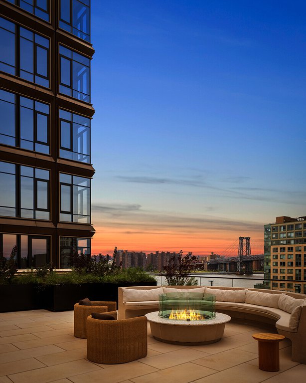 480 Kent Avenue, Unit 16F photo 25