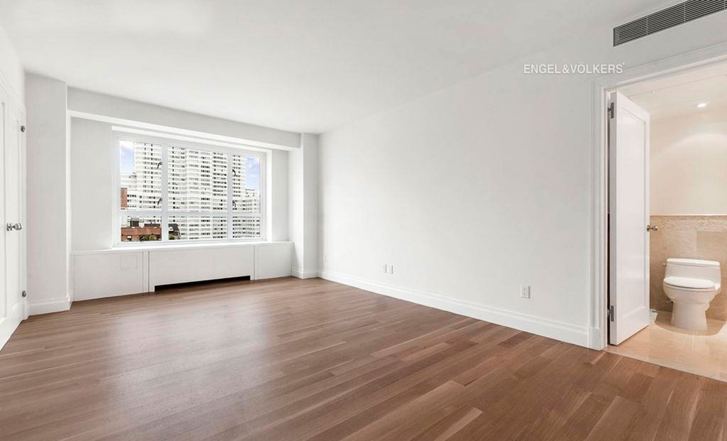 200 East 66th Street, Unit C1605 photo 10