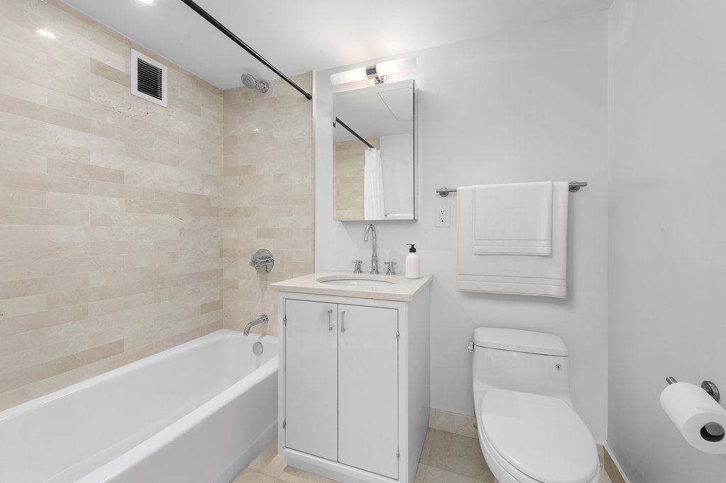 200 East 66th Street, Unit C1605 photo 12