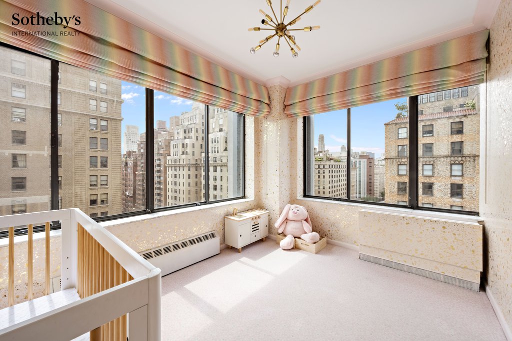 900 Park Avenue, Unit 14C photo 8