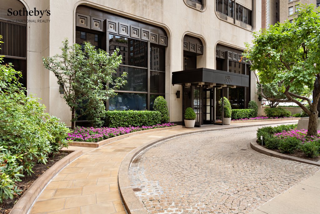 900 Park Avenue, Unit 14C photo 10