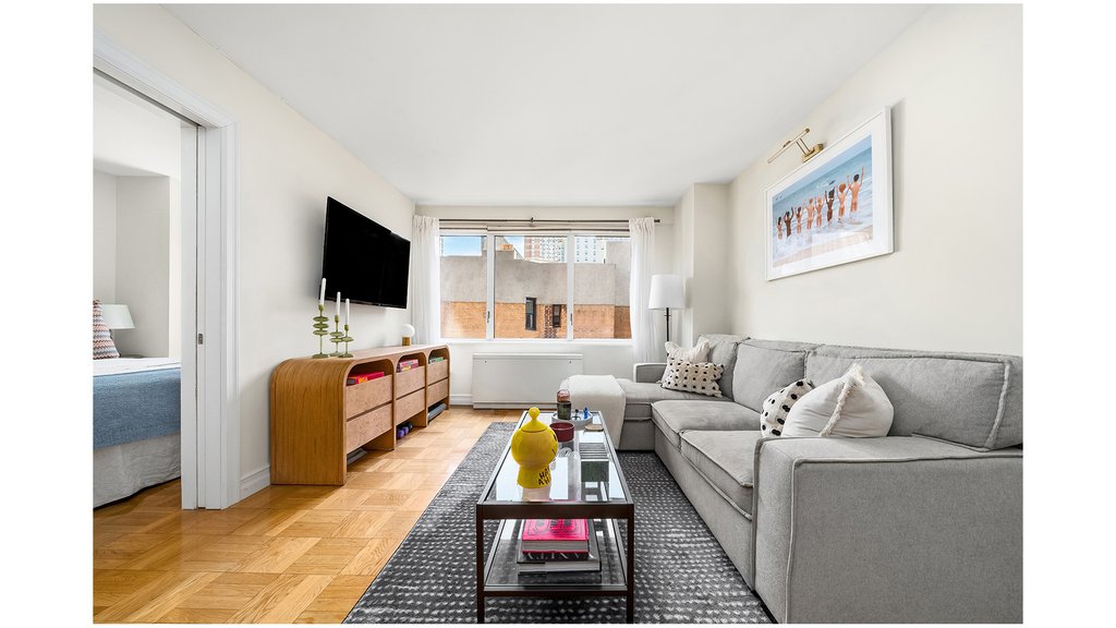201 East 25th Street, Unit 6K