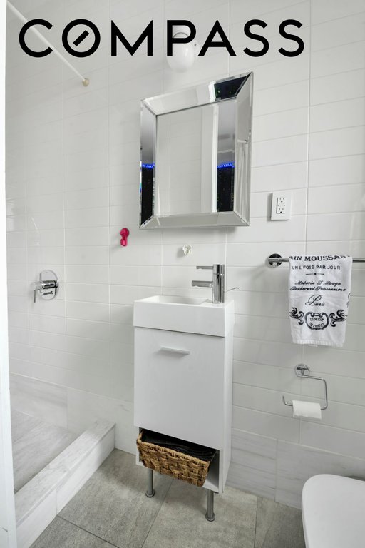 47 Fort Washington Avenue, Unit 61 photo 11