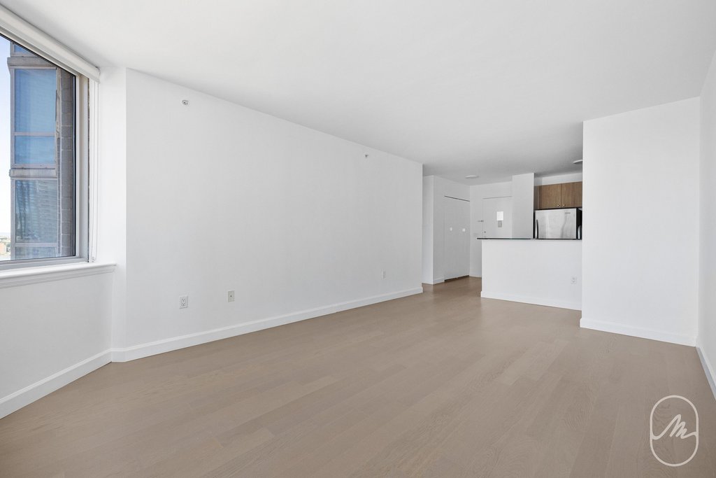 561 Tenth Avenue, Unit 44G photo 16