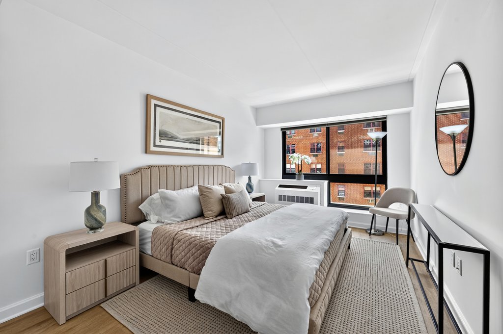 535 West 52nd Street, Unit 6B photo 6