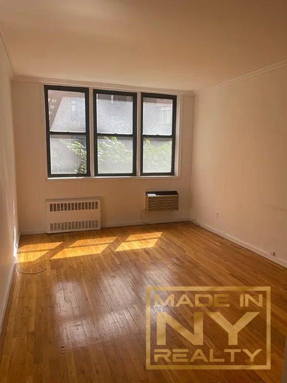 171 East 77th Street, Unit 3D