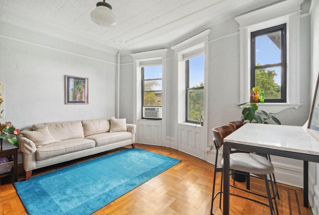 527 8th Street, Unit 3A photo 2