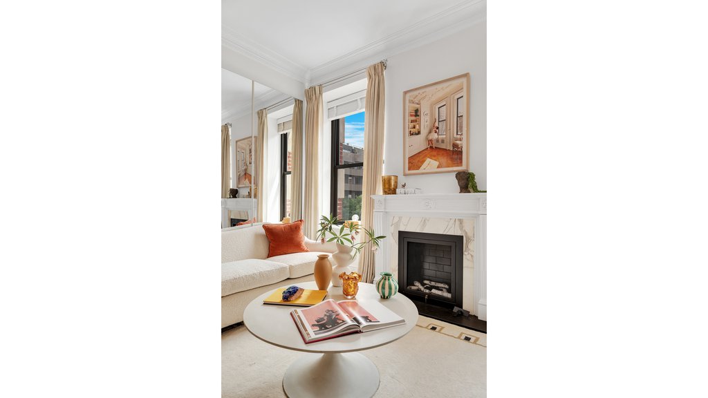 51 West 81st Street, Unit 3A photo 4