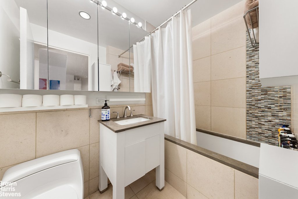 350 West 42nd Street, Unit 18E photo 5