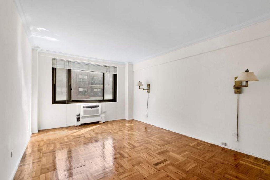 425 East 63rd Street, Unit E9G photo 8