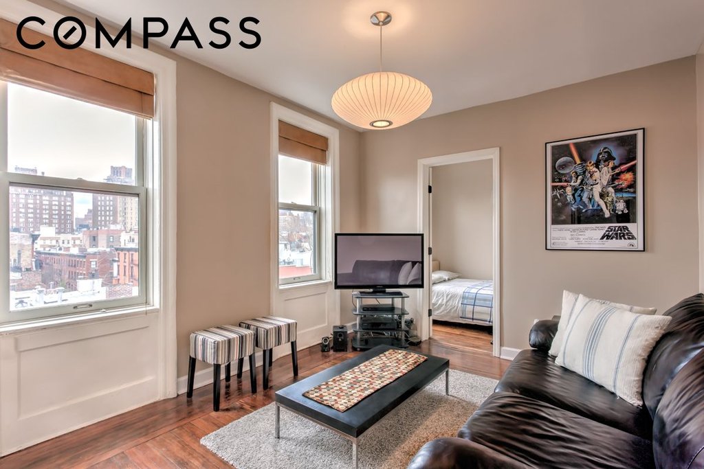 92 Perry Street, Unit 19
