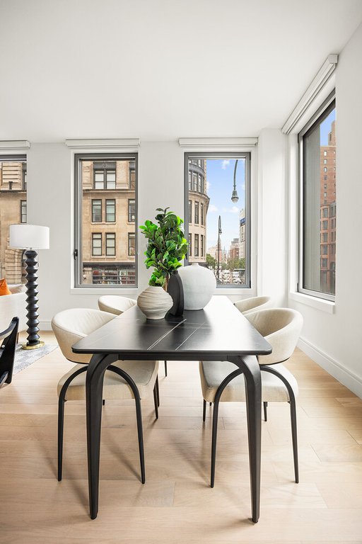 540 Sixth Avenue, Unit 2D photo 5