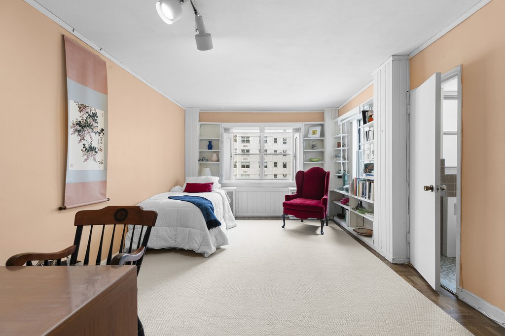70 East 10th Street, Unit 10L photo 4