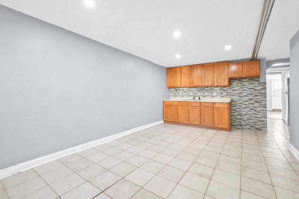 252 East 45th Street – For Sale photo 31