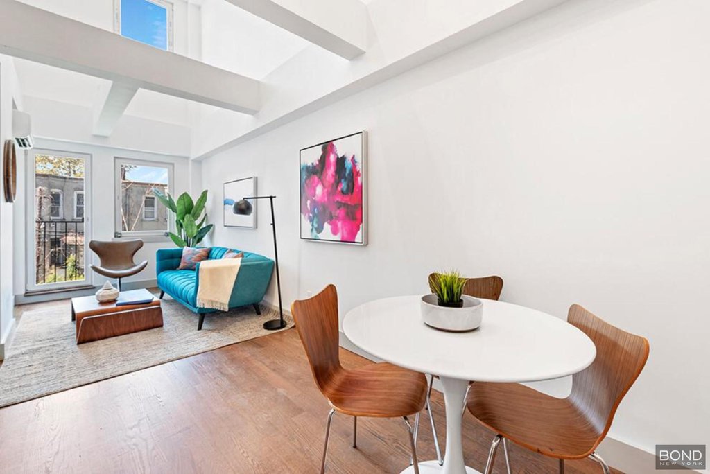 894 New York Avenue, Unit 3B