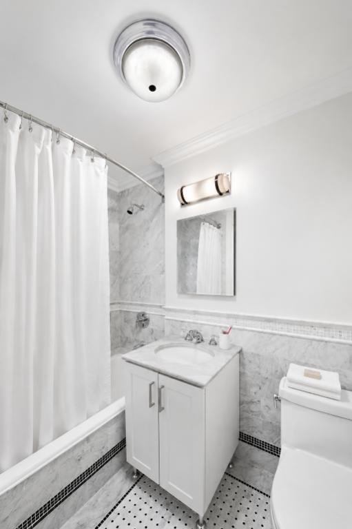 98 Riverside Drive, Unit 2G photo 4