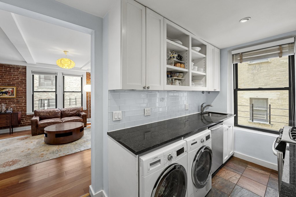 36 West 84th Street, Unit 4A photo 3