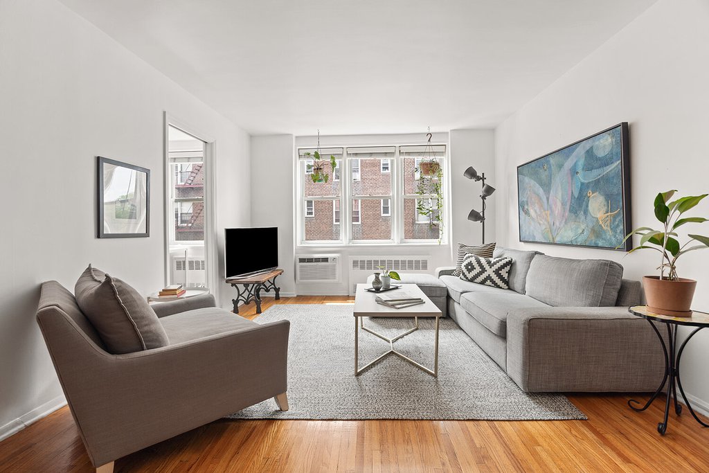 400 East 17th Street, Unit 512