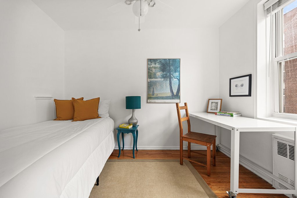 400 East 17th Street, Unit 512 photo 6